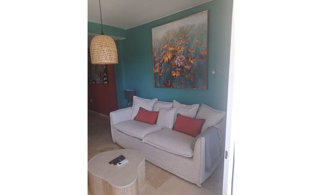 Location à long terme - Appartement -
Albir