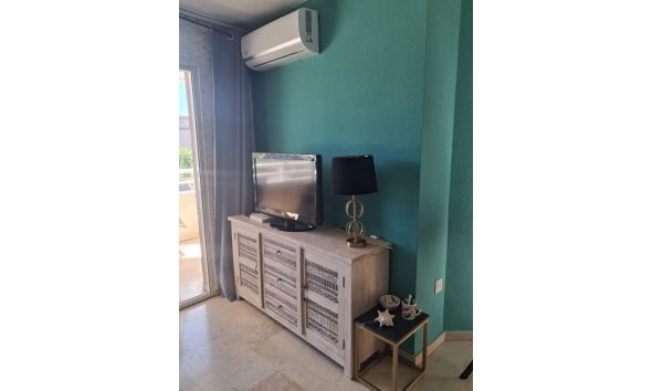 Location à long terme - Appartement -
Albir