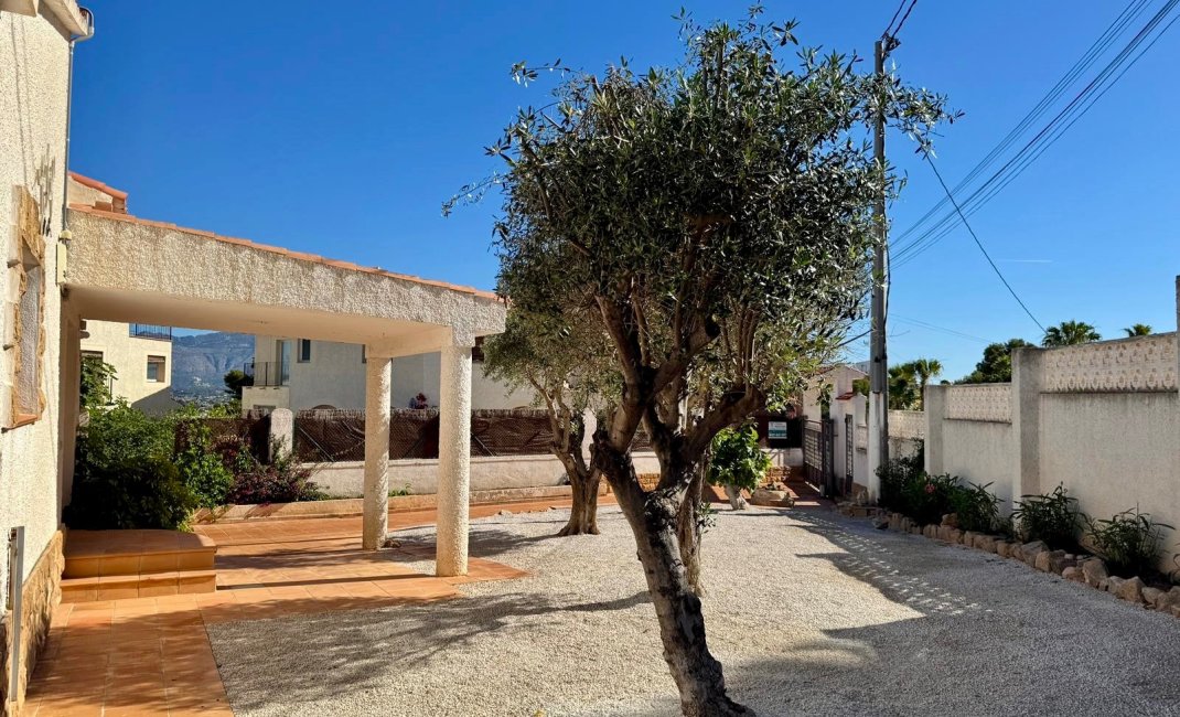 Reventa - Chalet / Villa  -
Albir