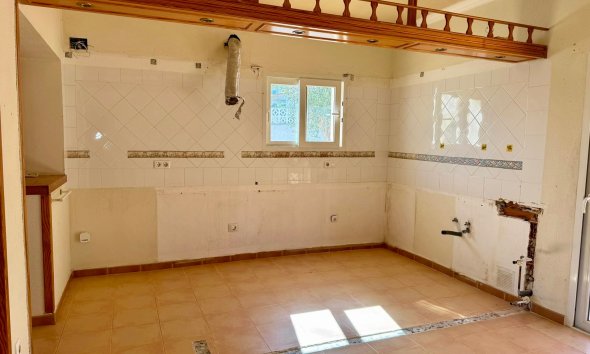 Reventa - Chalet / Villa  -
Albir
