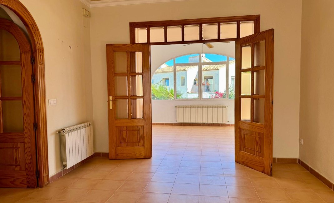 Reventa - Chalet / Villa  -
Albir
