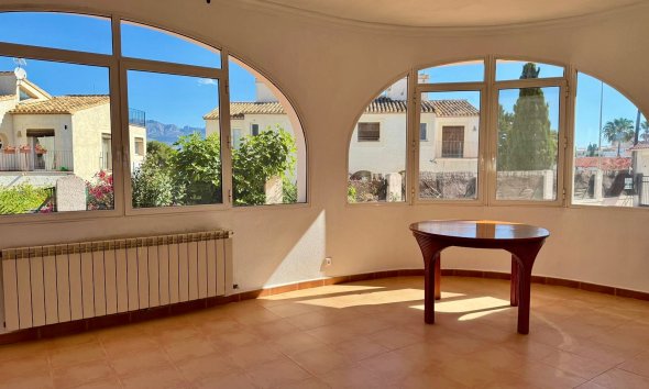 Reventa - Chalet / Villa  -
Albir