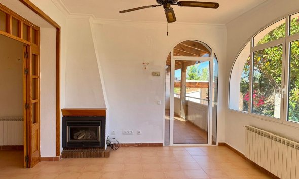 Reventa - Chalet / Villa  -
Albir