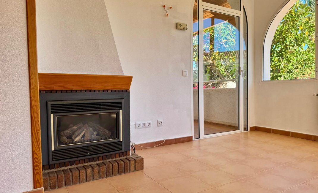 Reventa - Chalet / Villa  -
Albir