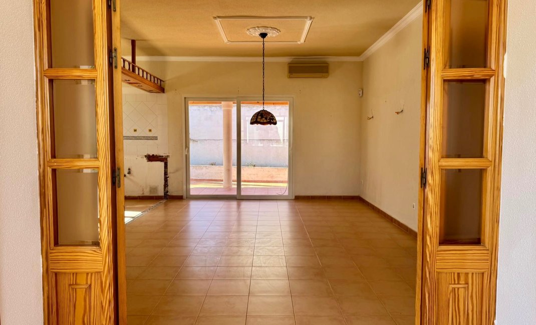 Reventa - Chalet / Villa  -
Albir