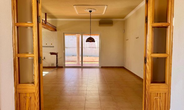 Reventa - Chalet / Villa  -
Albir