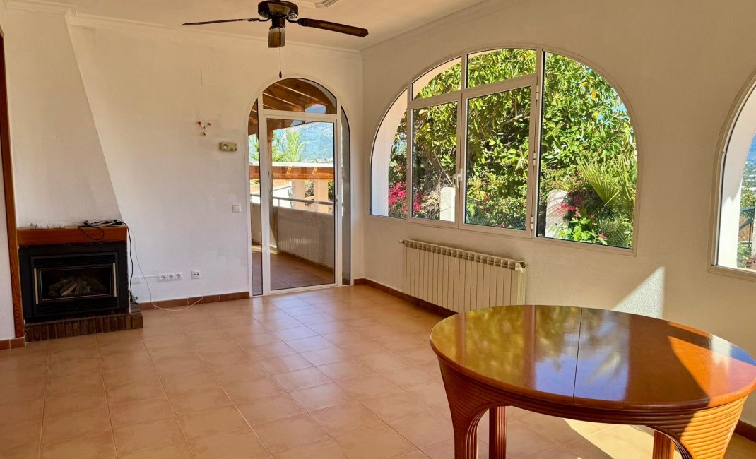 Reventa - Chalet / Villa  -
Albir