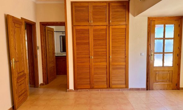 Reventa - Chalet / Villa  -
Albir