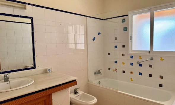 Reventa - Chalet / Villa  -
Albir