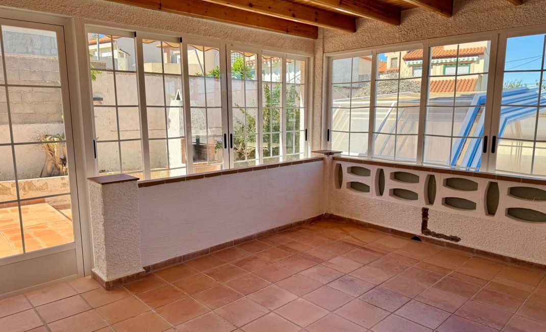 Reventa - Chalet / Villa  -
Albir