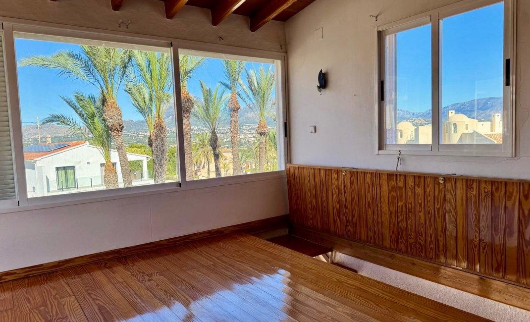 Reventa - Chalet / Villa  -
Albir