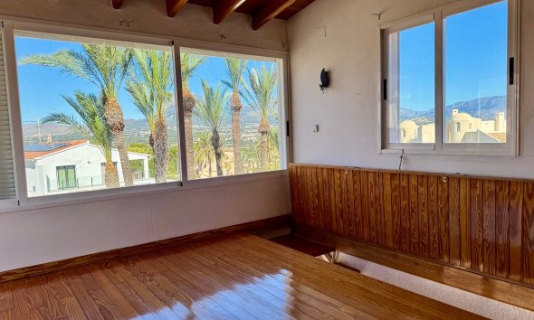 Reventa - Chalet / Villa  -
Albir