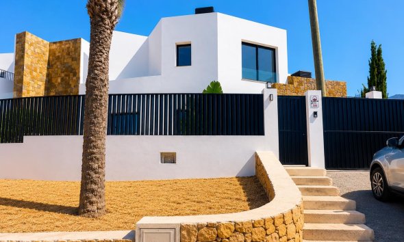 Resale -  Chalet / Villa -
Alfaz del Pi - Alfas del Pí