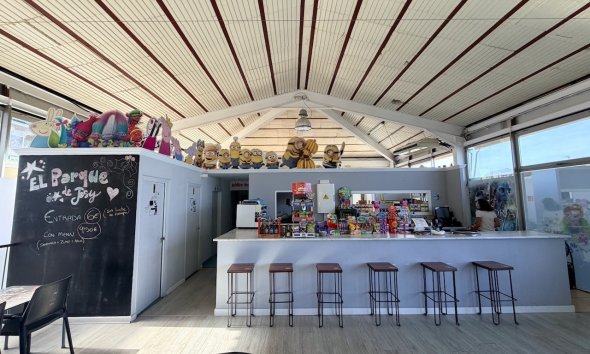  Alquiler larga estancia - Comercial -
La Nucía