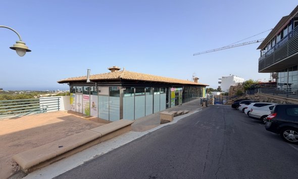  Alquiler larga estancia - Comercial -
La Nucía