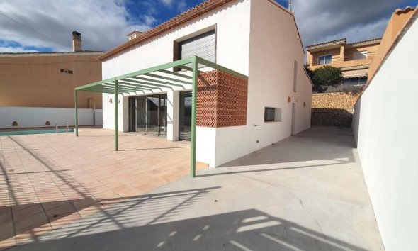 Videresalg - Villa -
Orcheta