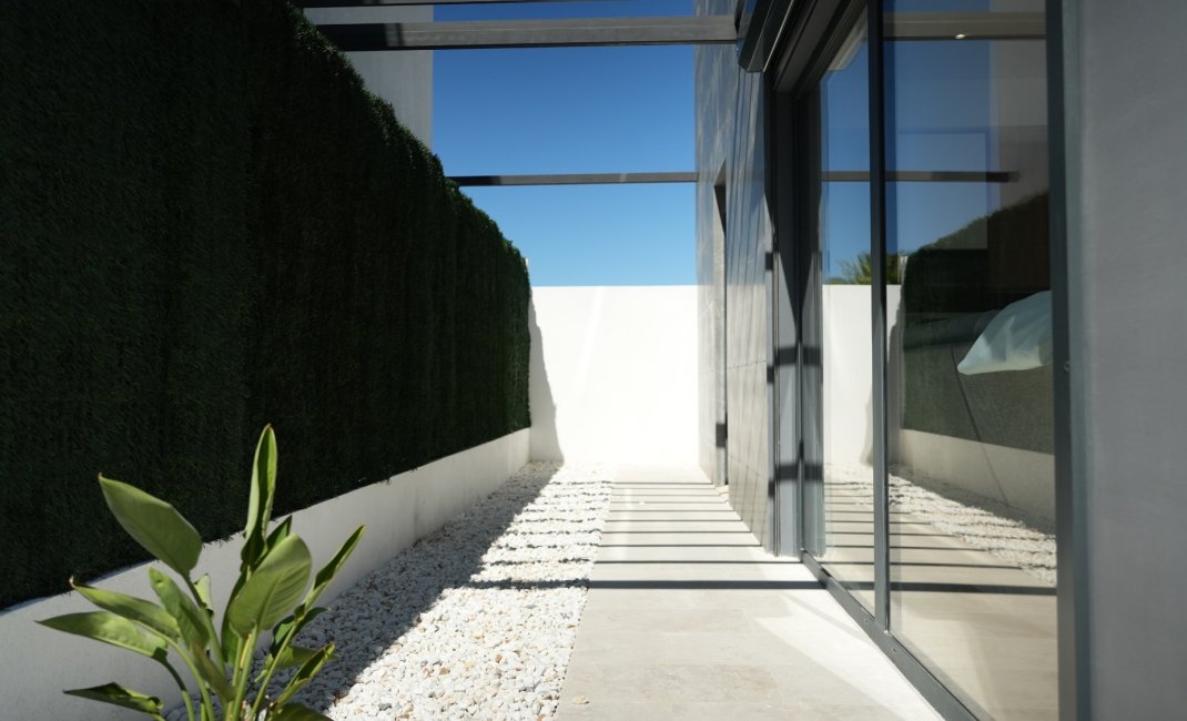 Resale -  Chalet / Villa -
La Nucía