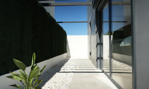 Resale -  Chalet / Villa -
La Nucía