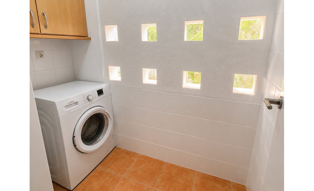 Revente - Appartement -
Albir