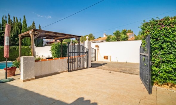 Revente - Villa -
Alfaz del Pi - El Romeral