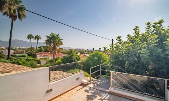 Revente - Villa -
Alfaz del Pi - El Romeral