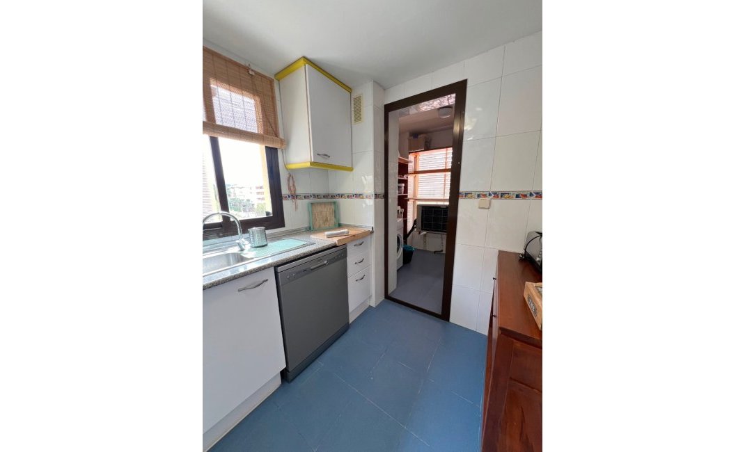 Location à long terme - Appartement -
Albir