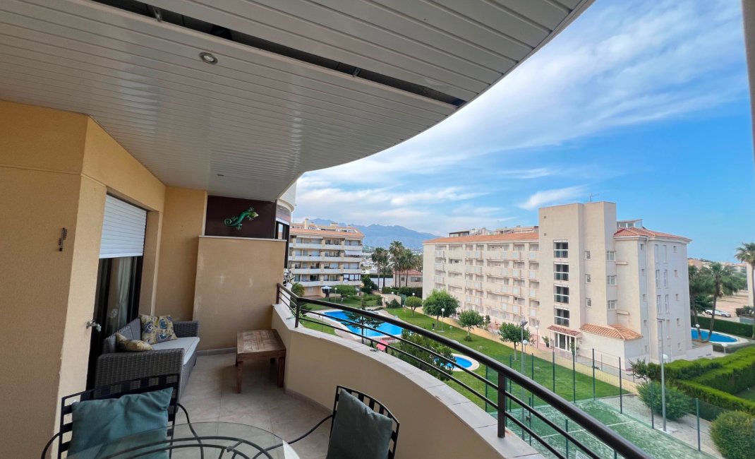 Location à long terme - Appartement -
Albir