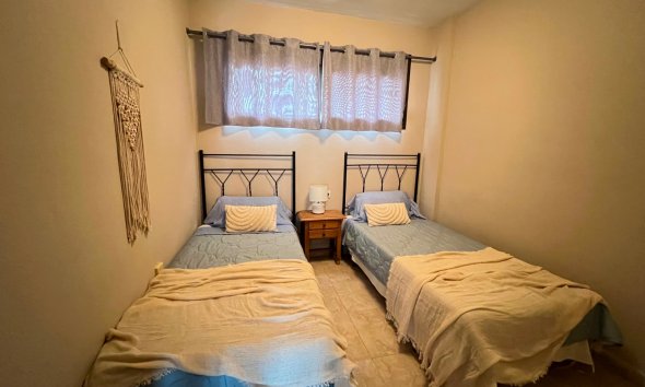 Location à long terme - Appartement -
Albir
