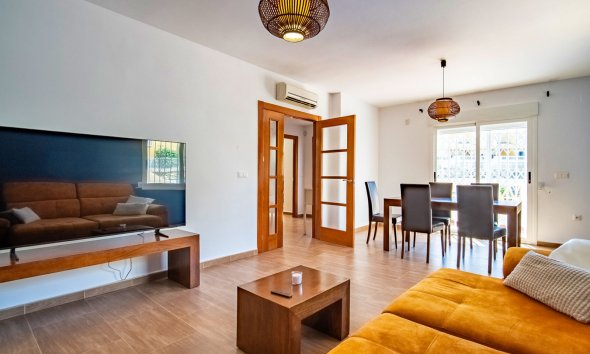 Videresalg - Villa -
Alfaz del Pi - San Rafael