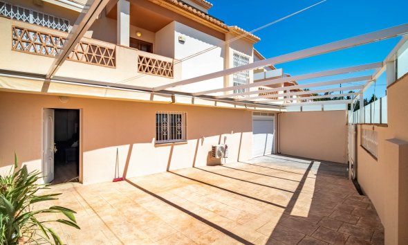 Videresalg - Villa -
Alfaz del Pi - San Rafael