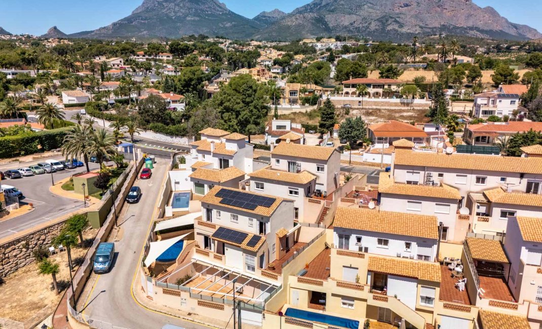Videresalg - Villa -
Alfaz del Pi - San Rafael