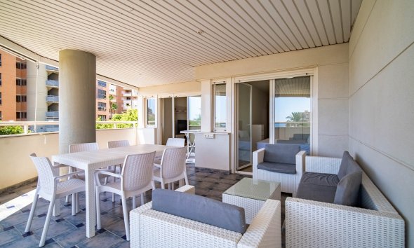 Herverkoop - Apartment -
Villajoyosa - Cala de Finestrat