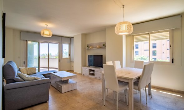 Herverkoop - Apartment -
Villajoyosa - Cala de Finestrat