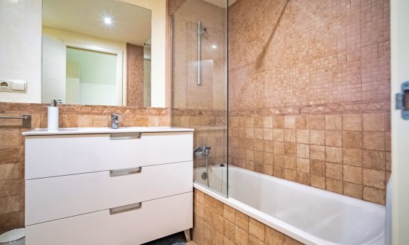 Herverkoop - Apartment -
Villajoyosa - Cala de Finestrat