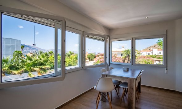 Revente - Villa -
Albir