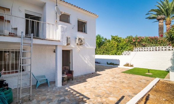 Revente - Villa -
Albir