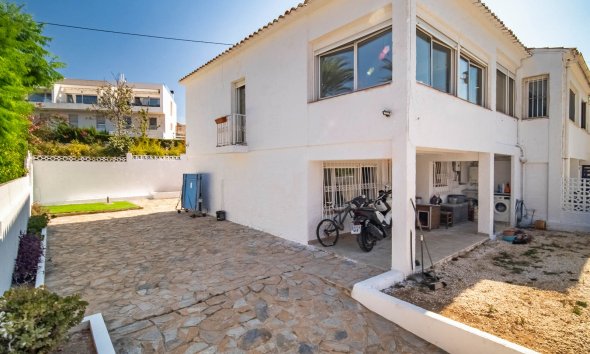 Revente - Villa -
Albir