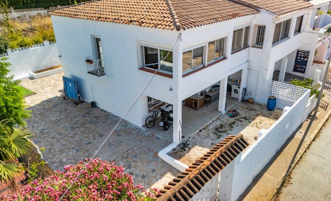 Revente - Villa -
Albir