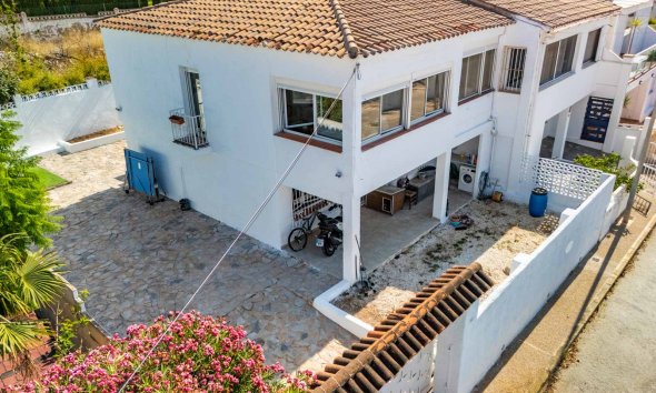 Revente - Villa -
Albir