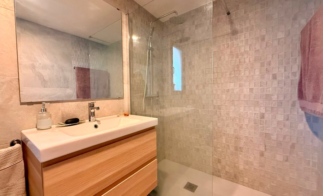 Resale - Apartment / Flat -
Altea
