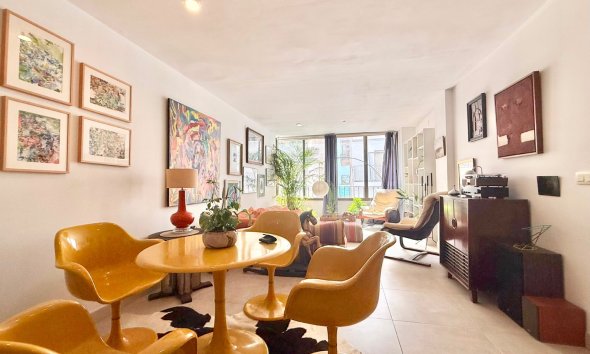 Resale - Apartment / Flat -
Altea