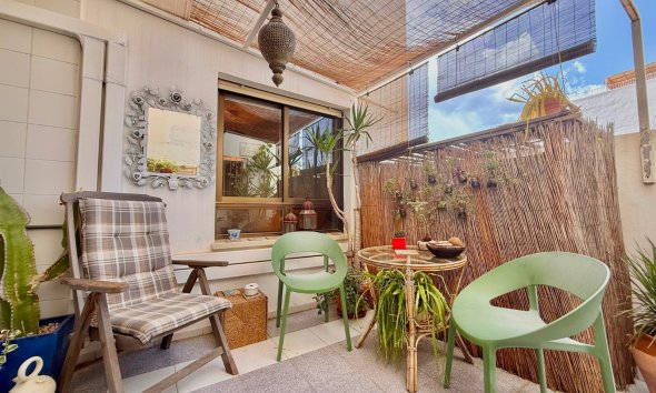 Resale - Apartment / Flat -
Altea