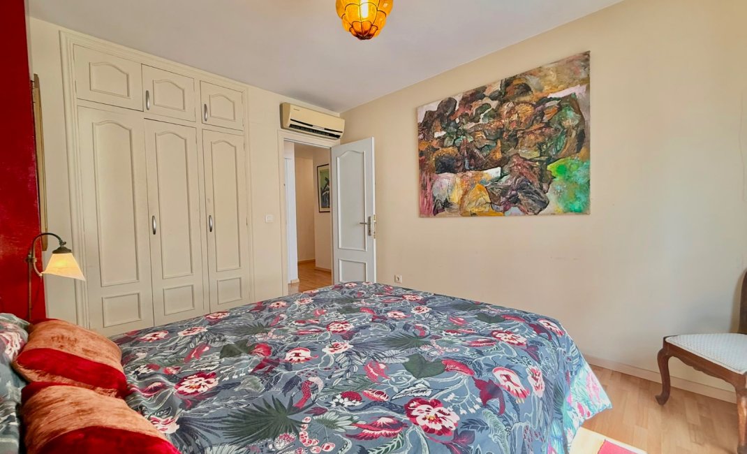 Resale - Apartment / Flat -
Altea