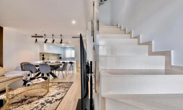 Herverkoop - Townhouse / Semi -
Finestrat - Urbanización