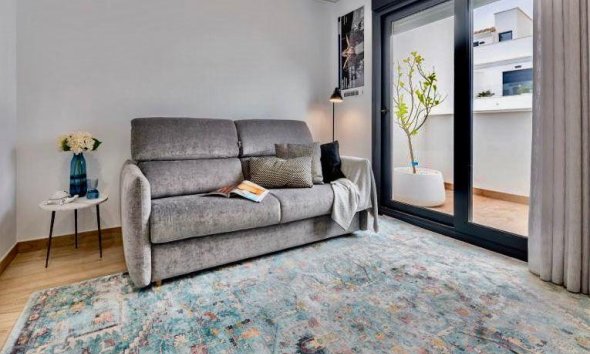 Herverkoop - Townhouse / Semi -
Finestrat - Urbanización
