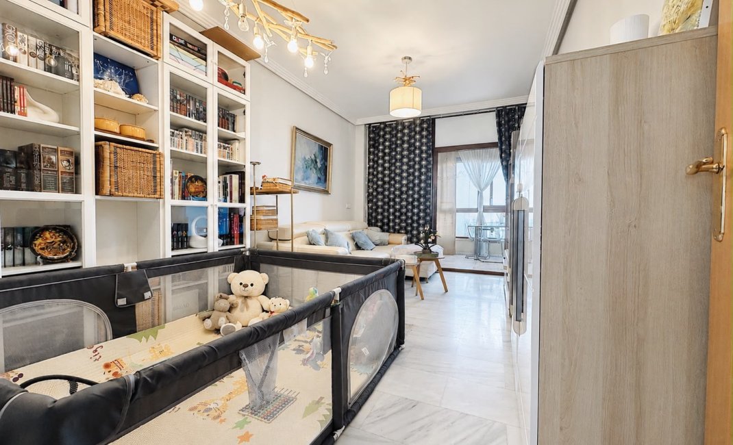 Resale - Apartment / Flat -
Benidorm - Zona de Poniente