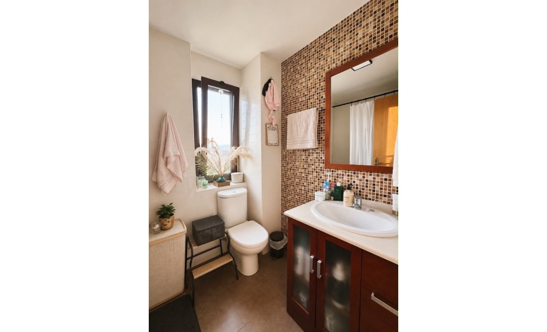 Resale - Apartment / Flat -
Benidorm - Zona de Poniente