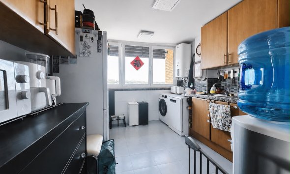 Resale - Apartment / Flat -
Benidorm - Zona de Poniente
