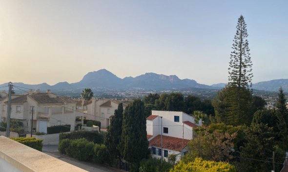 Resale -  Chalet / Villa -
Albir