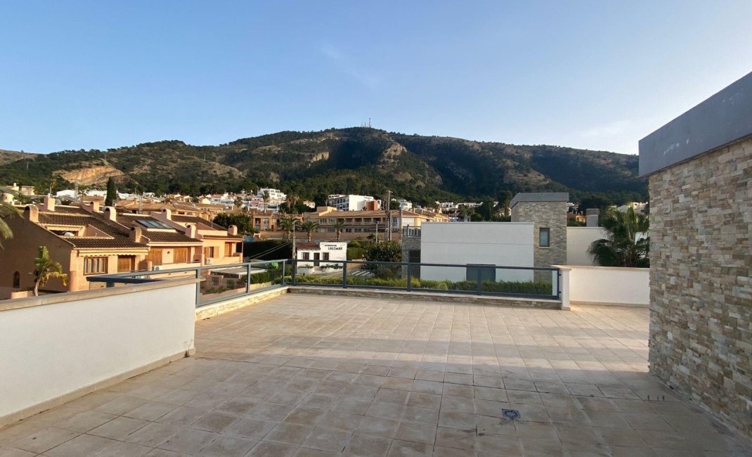 Resale -  Chalet / Villa -
Albir
